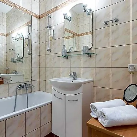 Hotel Golden & Nowy Swiat 3*